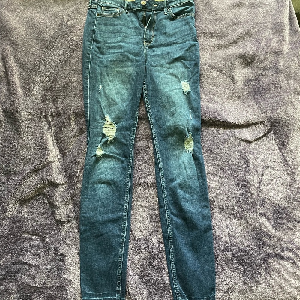 Hollister highrise super skinny ripped jeans